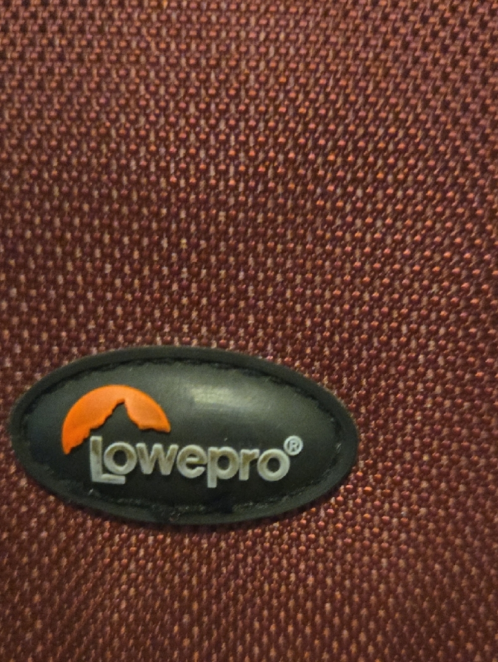 Maroon Camera Bag - Lowepro - Picture 2 of 7